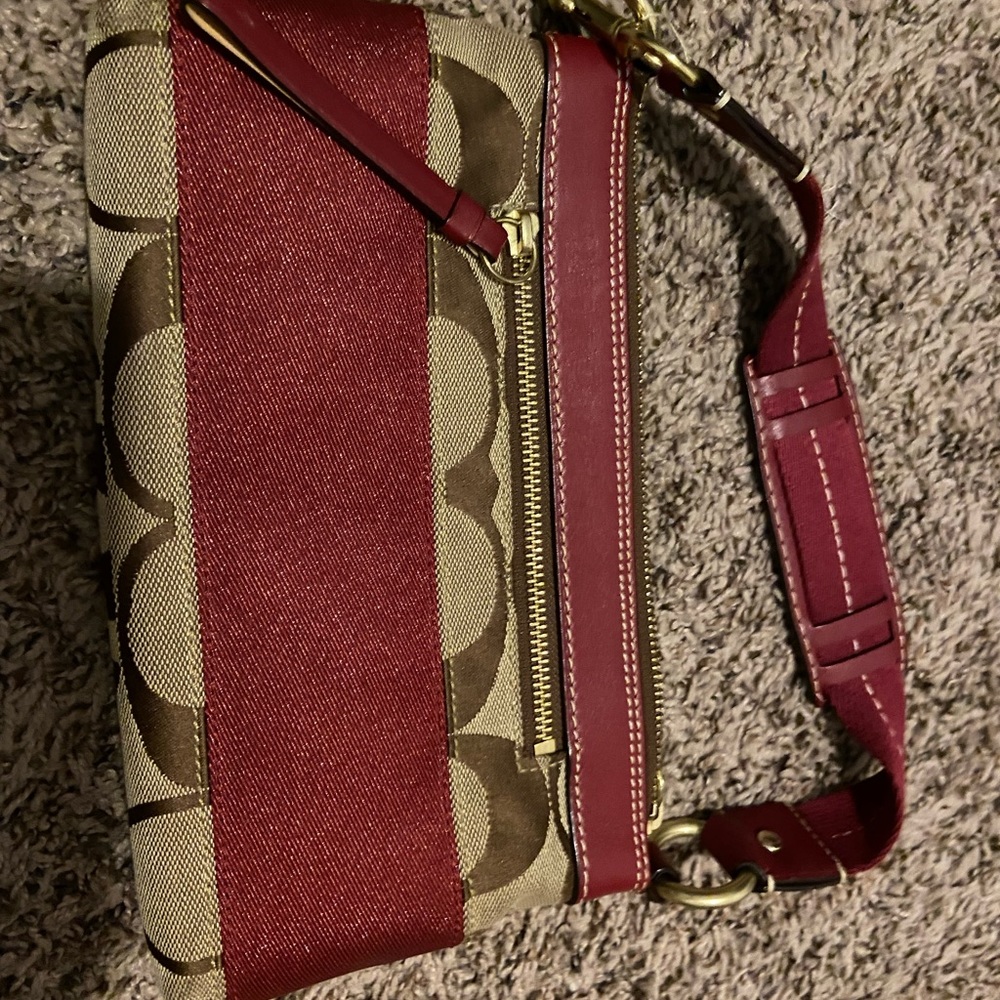 Coach Handbag - Picture 3 of 3